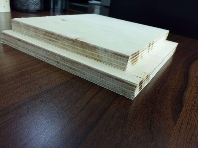 苏龙木业厂家直销 黑膜杨木芯建筑模板 建筑专用胶合板 规格定制